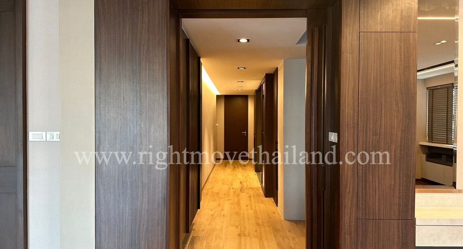 For rent and for sale 3 bedrooms condo in Khlong Toei, Bangkok