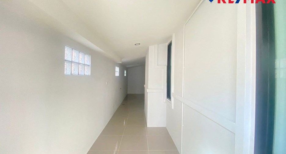 For sale 3 bedrooms house in Bang Lamung, Chonburi