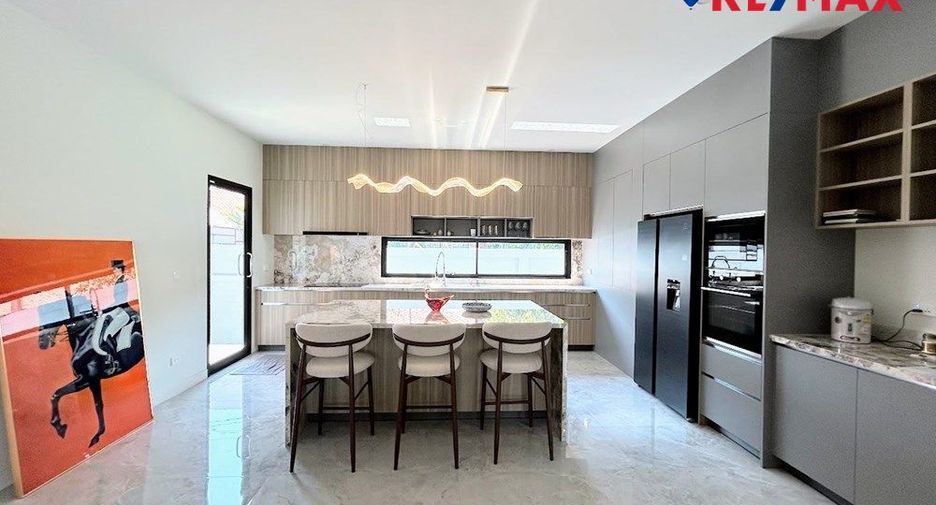 For sale 3 bedrooms house in Bang Lamung, Chonburi