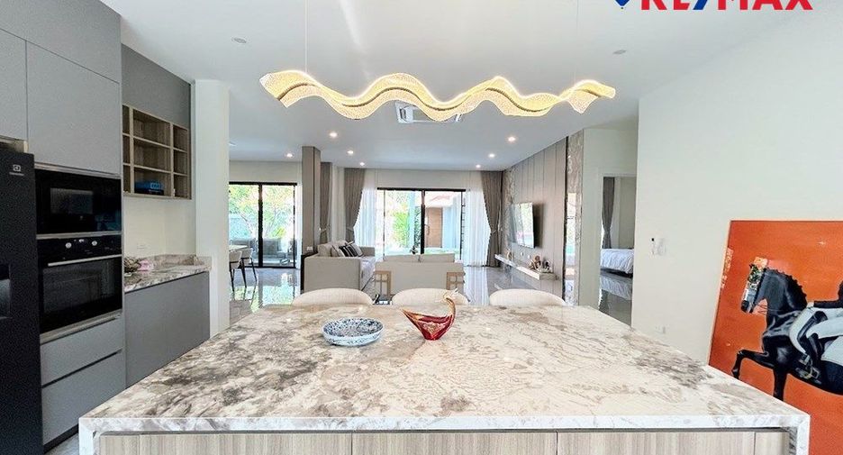 For sale 3 bedrooms house in Bang Lamung, Chonburi