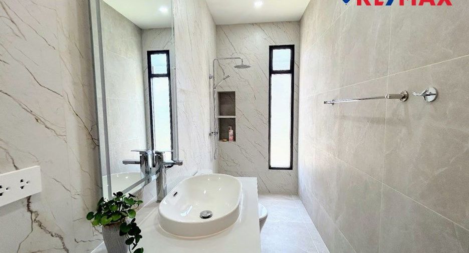 For sale 3 bedrooms house in Bang Lamung, Chonburi
