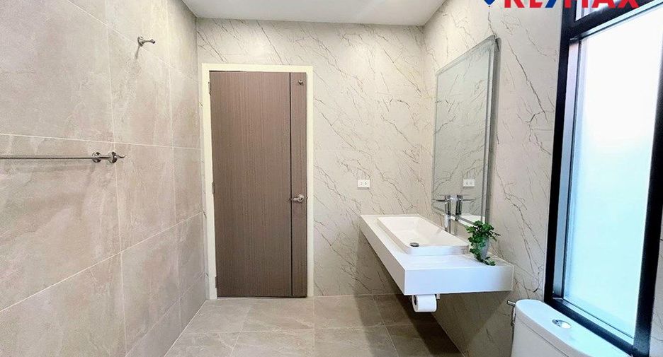 For sale 3 bedrooms house in Bang Lamung, Chonburi