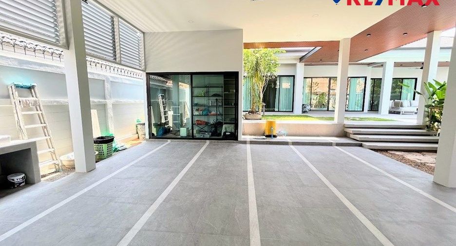 For sale 3 bedrooms house in Bang Lamung, Chonburi