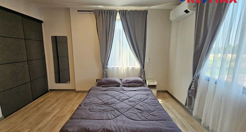 For sale 4 bedrooms house in Bang Lamung, Chonburi