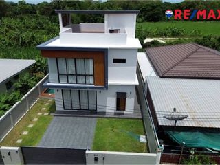 For sale 4 bedrooms house in Bang Lamung, Chonburi