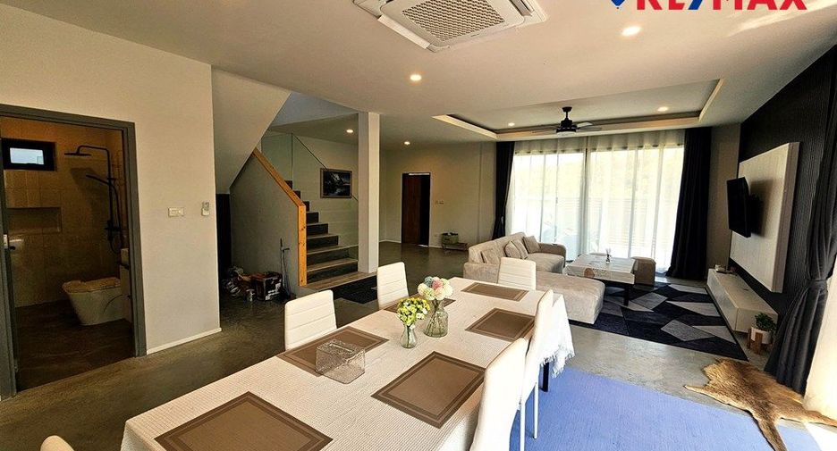For sale 4 bedrooms house in Bang Lamung, Chonburi