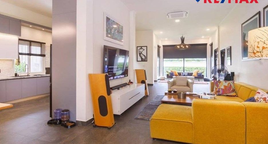 For sale 3 bedrooms house in Bang Lamung, Chonburi