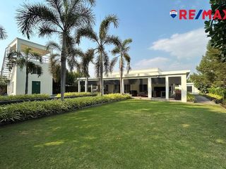 For sale 3 bedrooms house in Bang Lamung, Chonburi