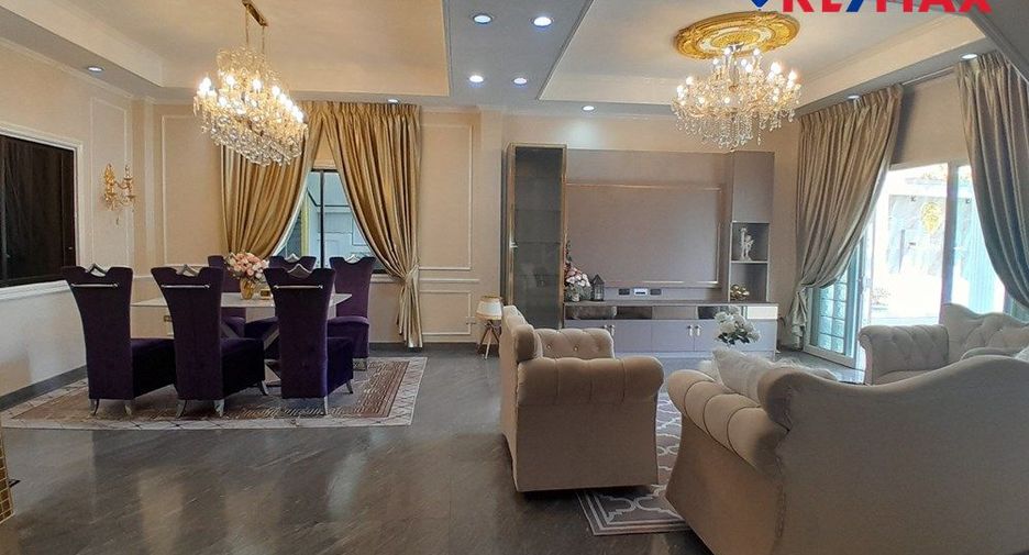 Casa en venta de 5 habitaciones en Bang Lamung, Chonburi