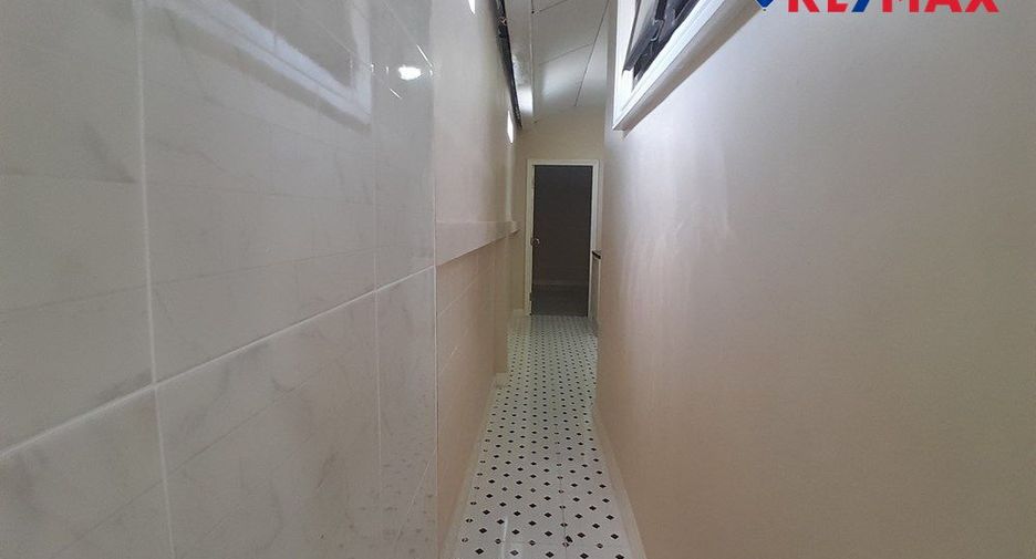 Casa en venta de 5 habitaciones en Bang Lamung, Chonburi