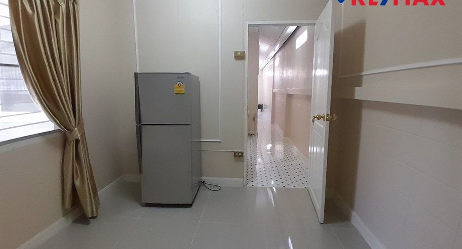 Casa en venta de 5 habitaciones en Bang Lamung, Chonburi
