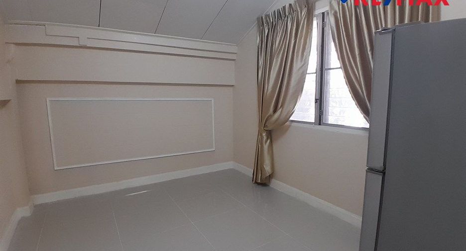 Casa en venta de 5 habitaciones en Bang Lamung, Chonburi