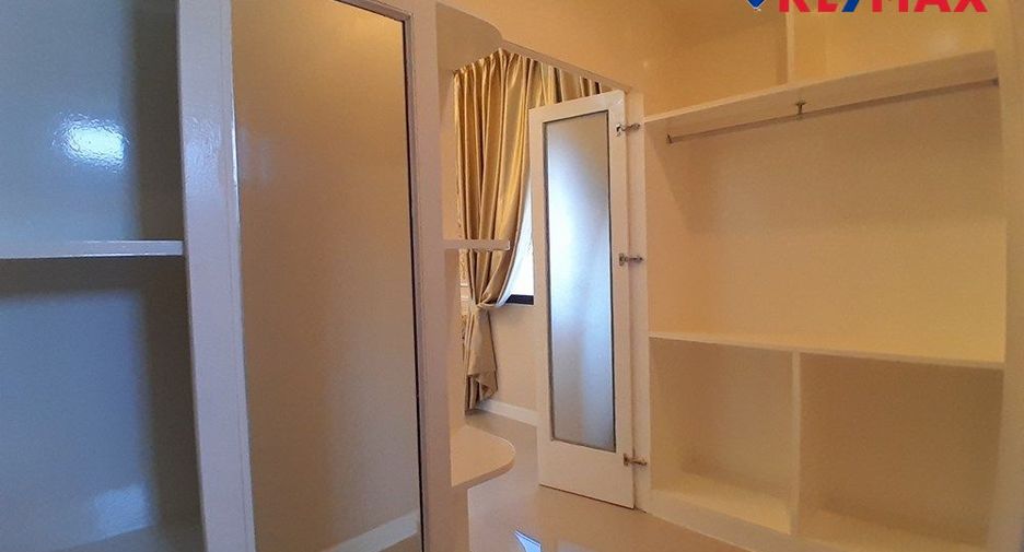 Casa en venta de 5 habitaciones en Bang Lamung, Chonburi