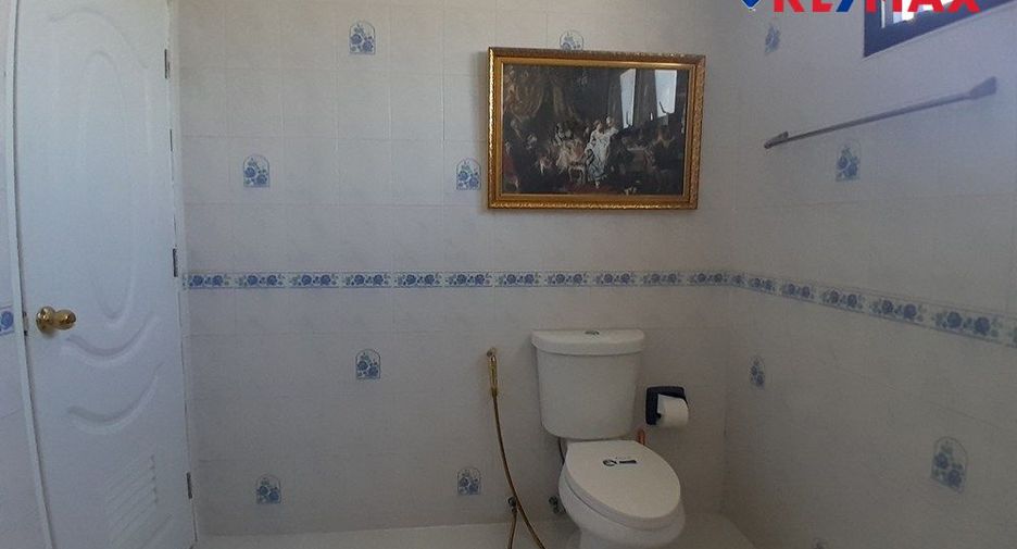 Casa en venta de 5 habitaciones en Bang Lamung, Chonburi