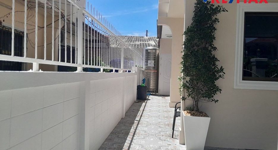 Casa en venta de 5 habitaciones en Bang Lamung, Chonburi