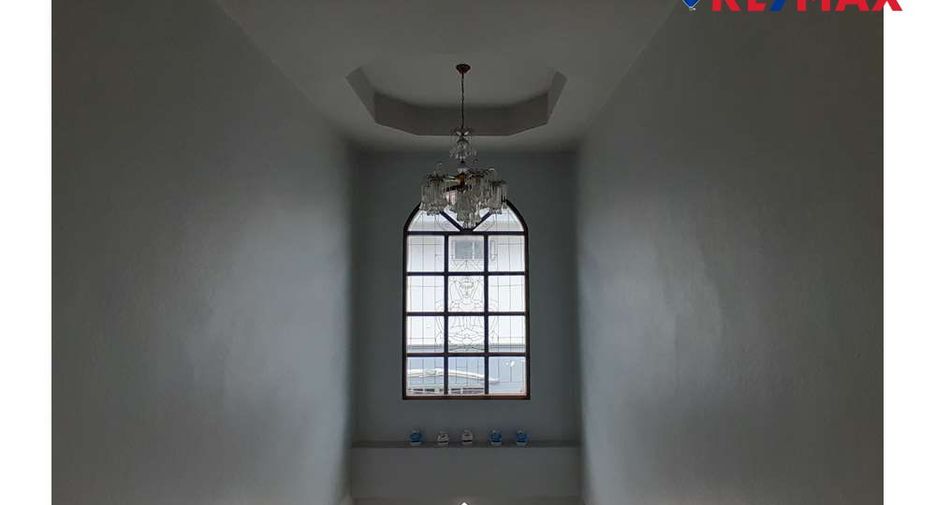 For sale 4 bedrooms house in Bang Lamung, Chonburi