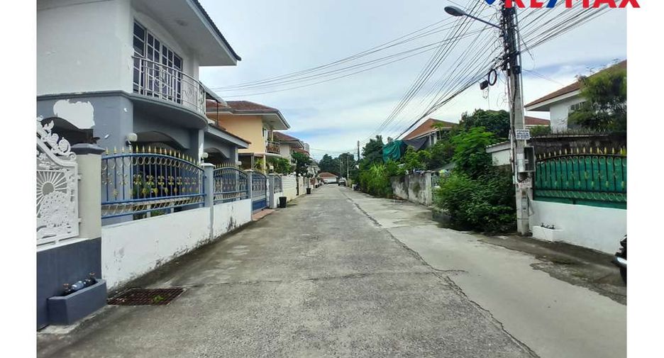 For sale 4 bedrooms house in Bang Lamung, Chonburi