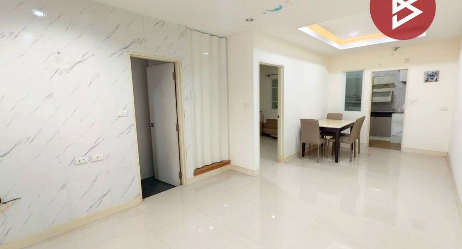 Casa adosada en venta de 4 habitaciones en Mueang Samut Sakhon, Samut Sakhon