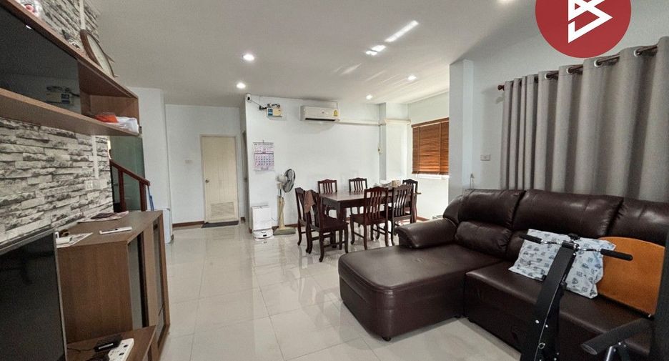 For sale 6 bedrooms house in Ban Bueng, Chonburi