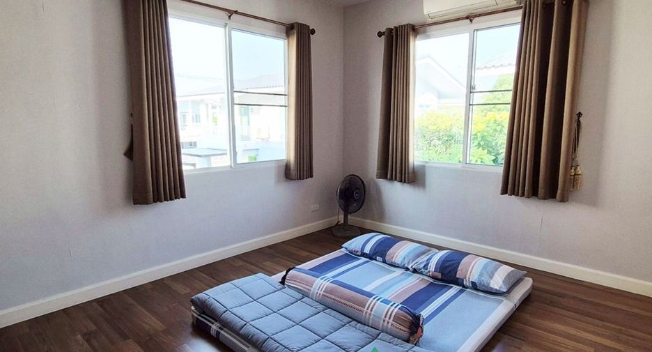 For sale 4 bedrooms house in Khlong Sam Wa, Bangkok