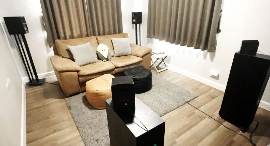 For sale 4 bedrooms house in Khlong Sam Wa, Bangkok