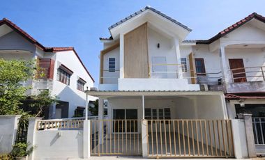 Haus zum Kauf mit 3 Zimmer in Bang Yai, Nonthaburi