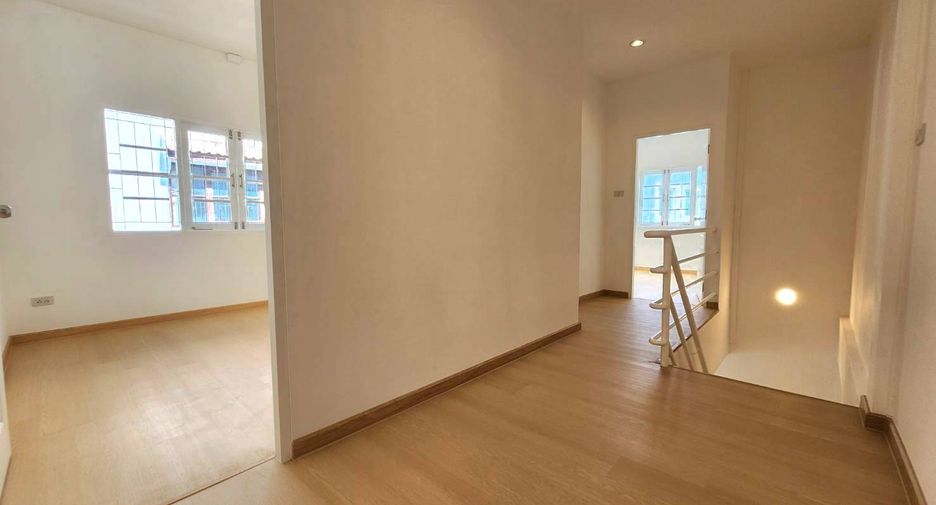 Haus zum Kauf mit 3 Zimmer in Bang Yai, Nonthaburi