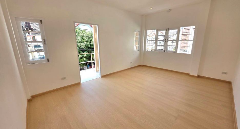 Haus zum Kauf mit 3 Zimmer in Bang Yai, Nonthaburi