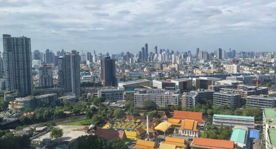Condo en alquiler de 2 habitaciones en Suan Luang, Bangkok
