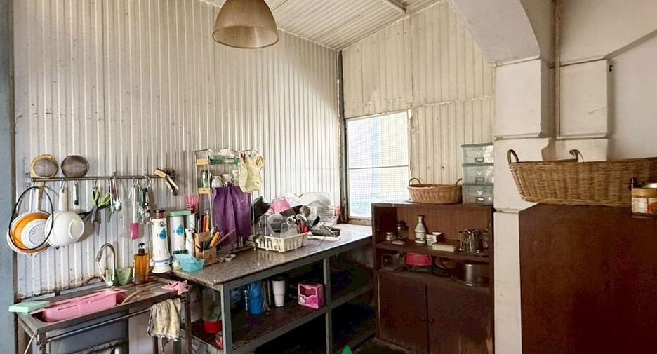 For sale 3 bedrooms house in Prawet, Bangkok