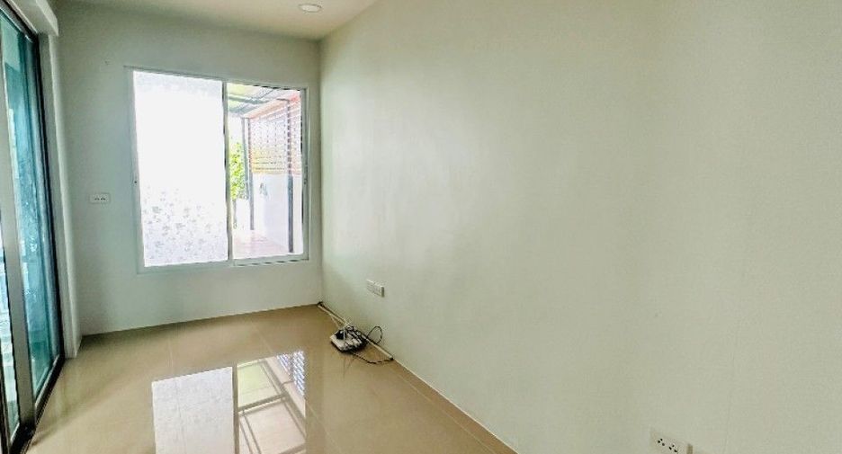 For sale 3 bedrooms house in Ban Chang, Rayong