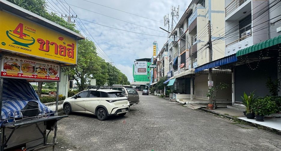 For rent retail Space in Phutthamonthon, Nakhon Pathom