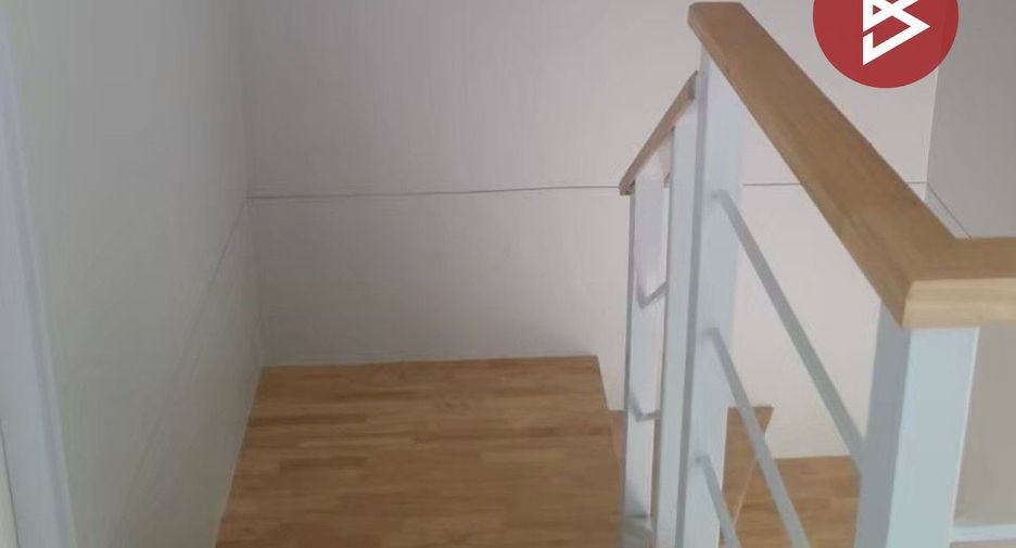 Reihenhaus zum Kauf mit 3 Zimmer in Bang Phli, Samut Prakan