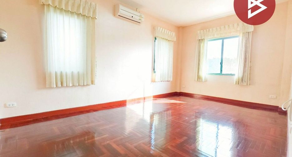 For sale 3 bedrooms house in Mueang Samut Sakhon, Samut Sakhon