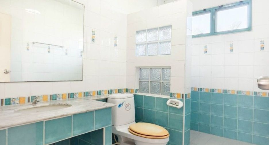 For sale 3 bedrooms house in Mueang Samut Sakhon, Samut Sakhon