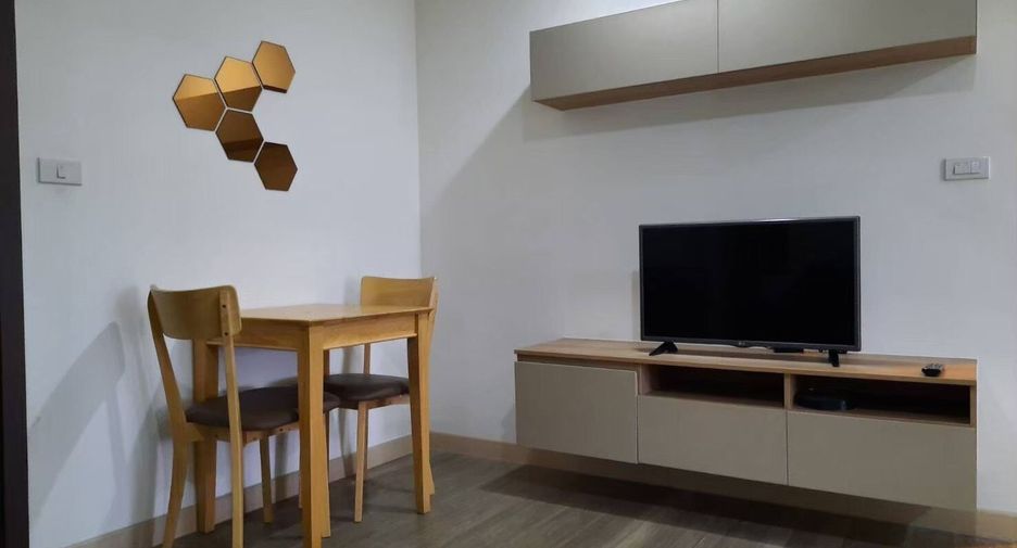 For rent 1 bed condo in Phra Khanong, Bangkok