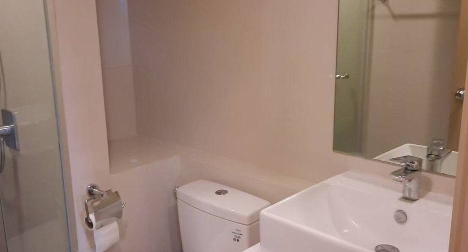 For rent 1 bed condo in Phra Khanong, Bangkok