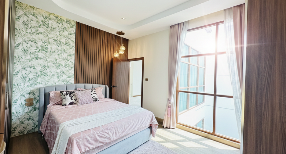 For sale 5 bedrooms house in Bang Lamung, Chonburi