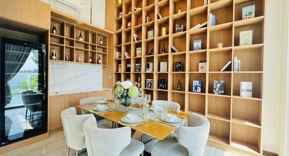 For sale 5 bedrooms house in Bang Lamung, Chonburi