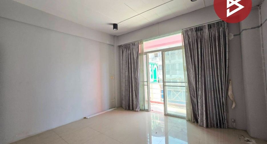 For sale 2 bedrooms retail Space in Mueang Samut Prakan, Samut Prakan