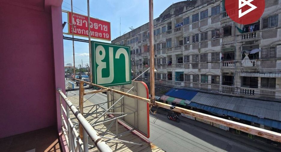 For sale 2 bedrooms retail Space in Mueang Samut Prakan, Samut Prakan