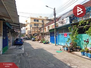 À vendre 4 chambres maison de ville à Phasi Charoen, Bangkok