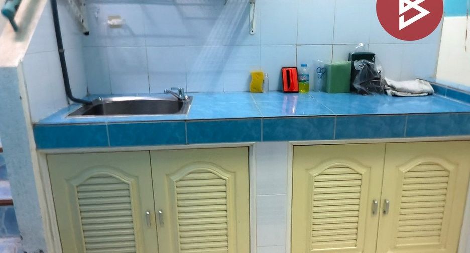 For sale 4 bedrooms townhouse in Phasi Charoen, Bangkok