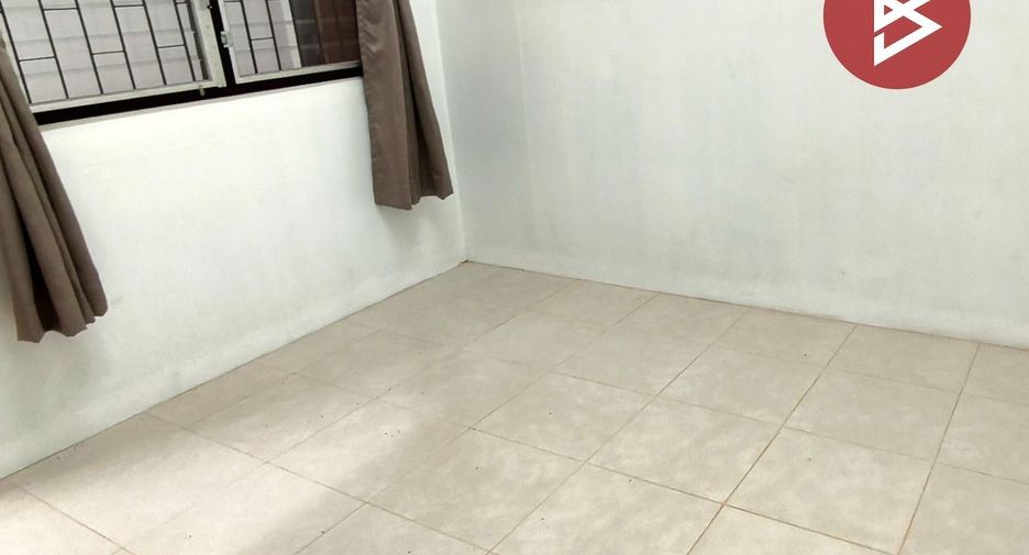For sale 4 bedrooms townhouse in Phasi Charoen, Bangkok