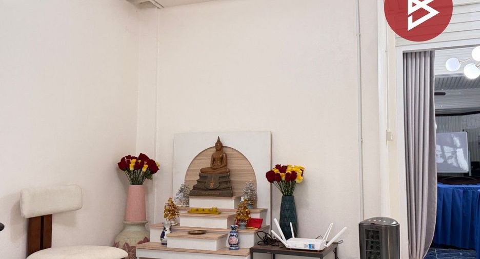 For sale 2 bedrooms retail Space in Mueang Lamphun, Lamphun
