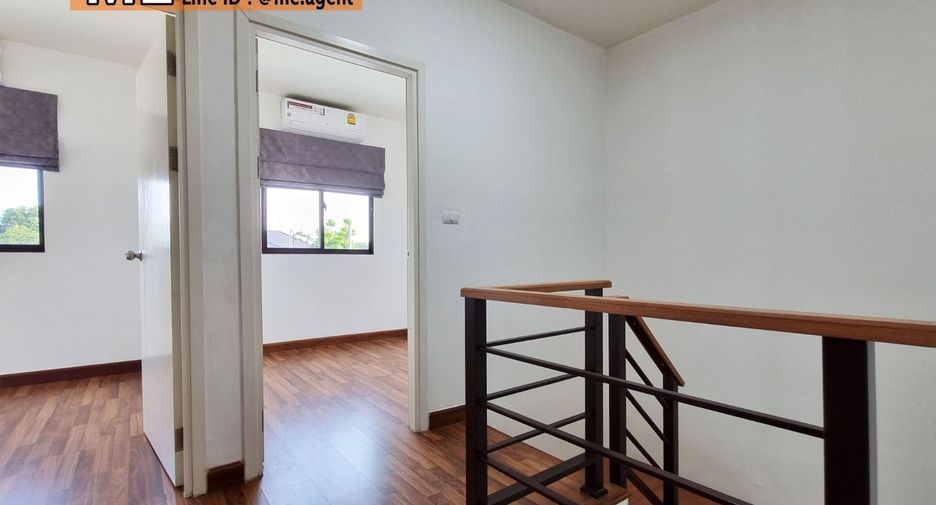 For rent 3 bedrooms townhouse in Suan Luang, Bangkok