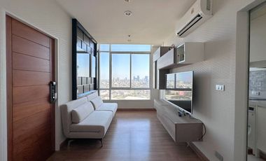Condo en alquiler de 1 habitaciones en Bang Na, Bangkok