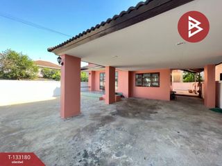 For sale 3 bedrooms house in Mueang Nakhon Pathom, Nakhon Pathom