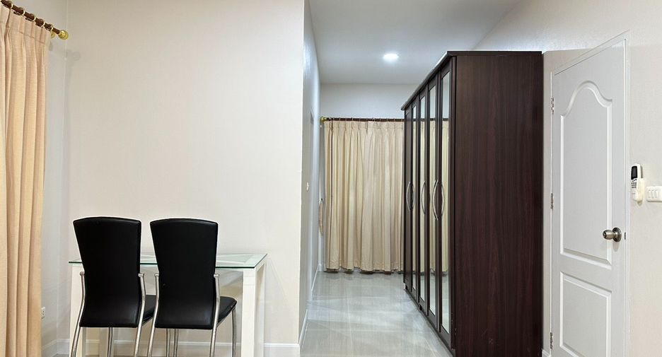 For rent and for sale 3 bedrooms house in Bang Lamung, Chonburi