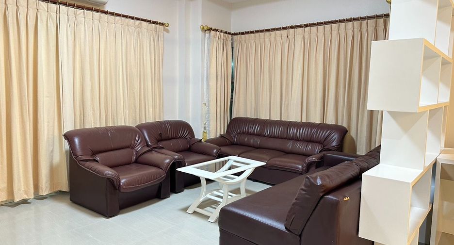 For rent and for sale 3 bedrooms house in Bang Lamung, Chonburi